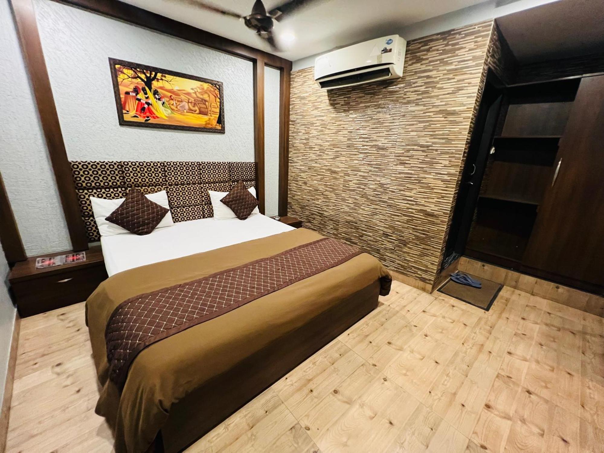 Hotel Sabera Siliguri Esterno foto
