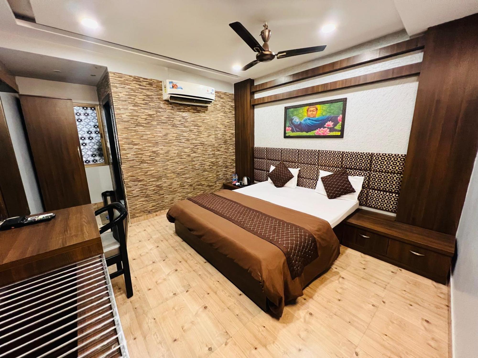 Hotel Sabera Siliguri Esterno foto