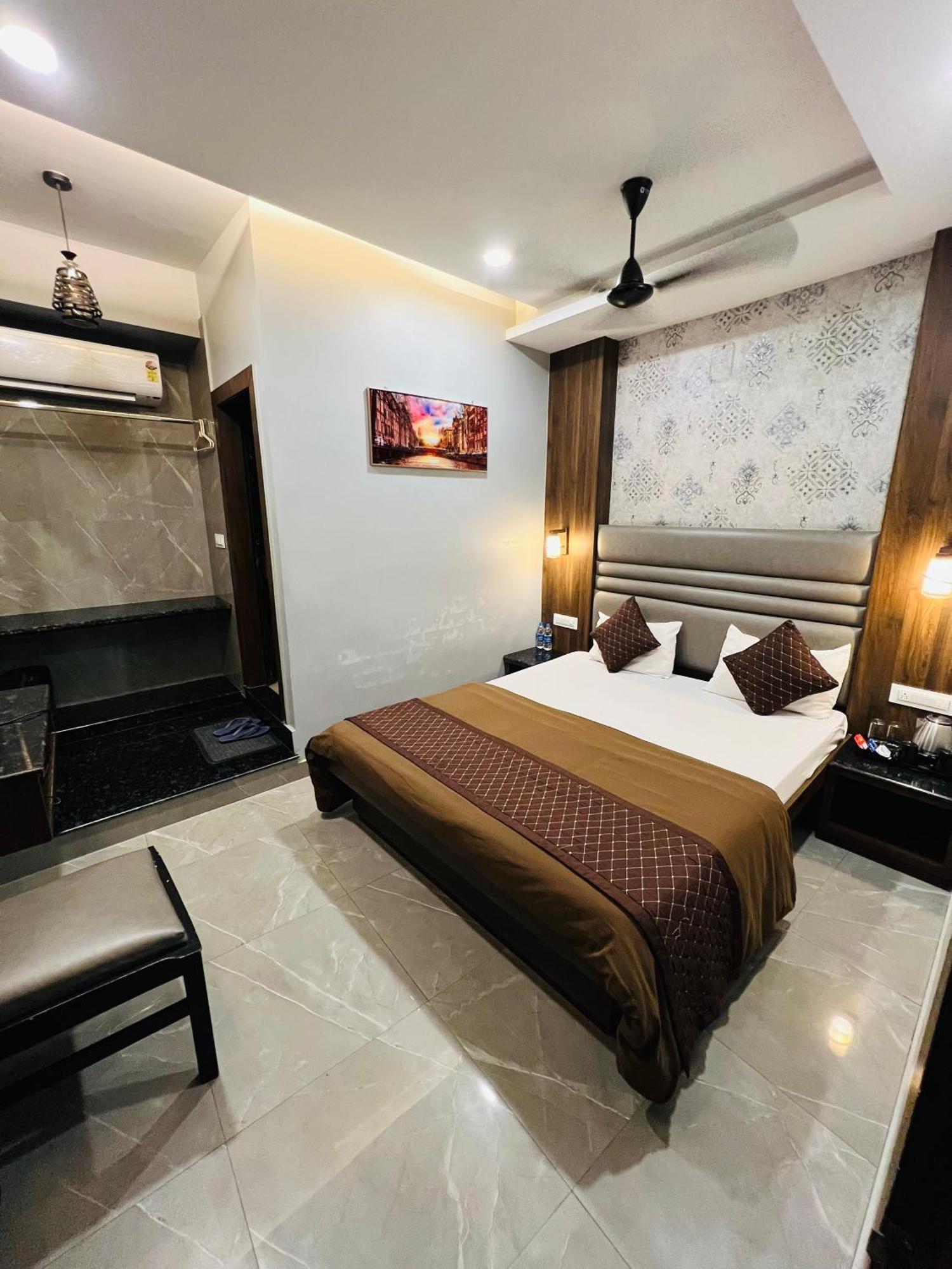 Hotel Sabera Siliguri Esterno foto