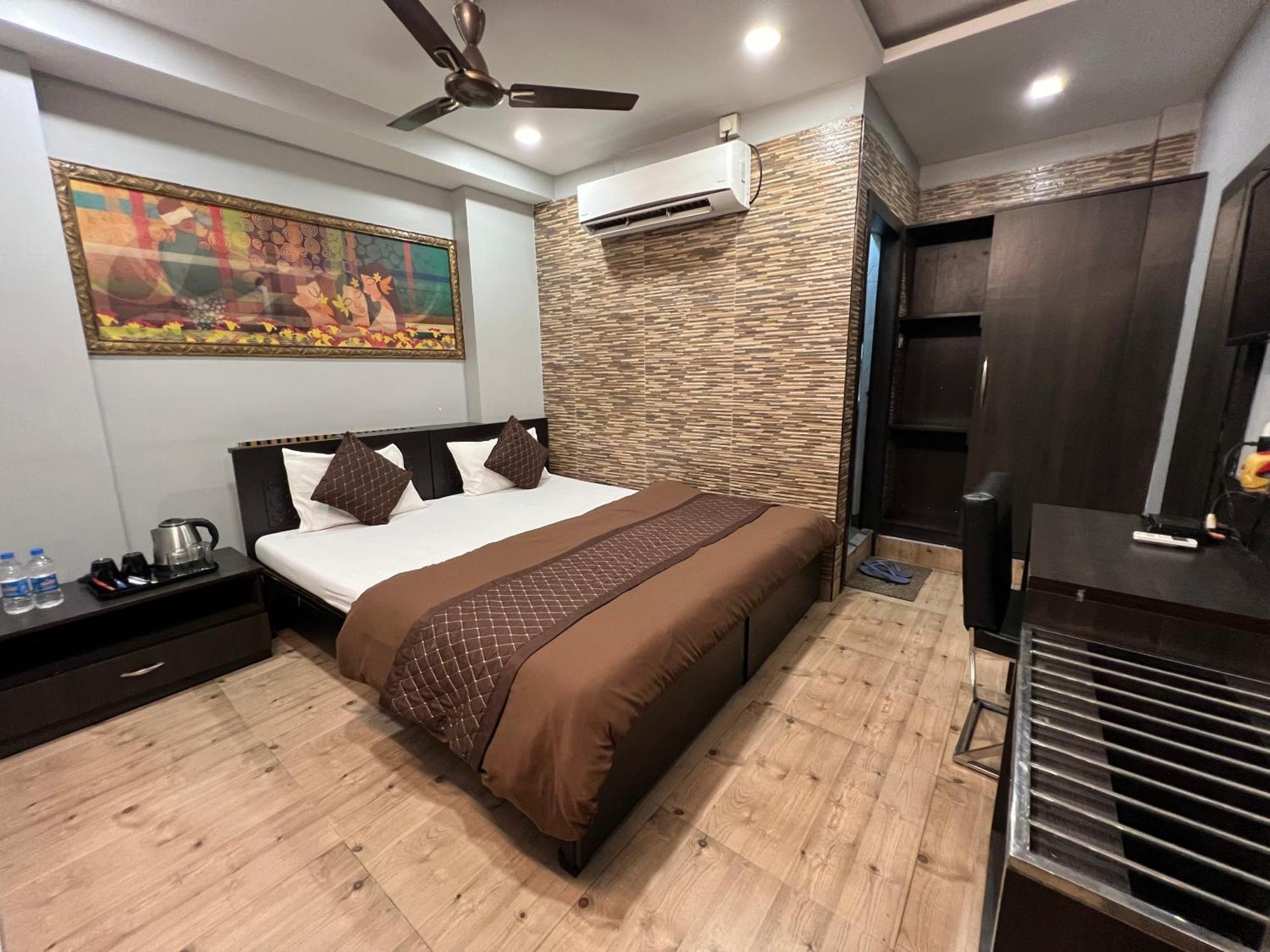 Hotel Sabera Siliguri Esterno foto