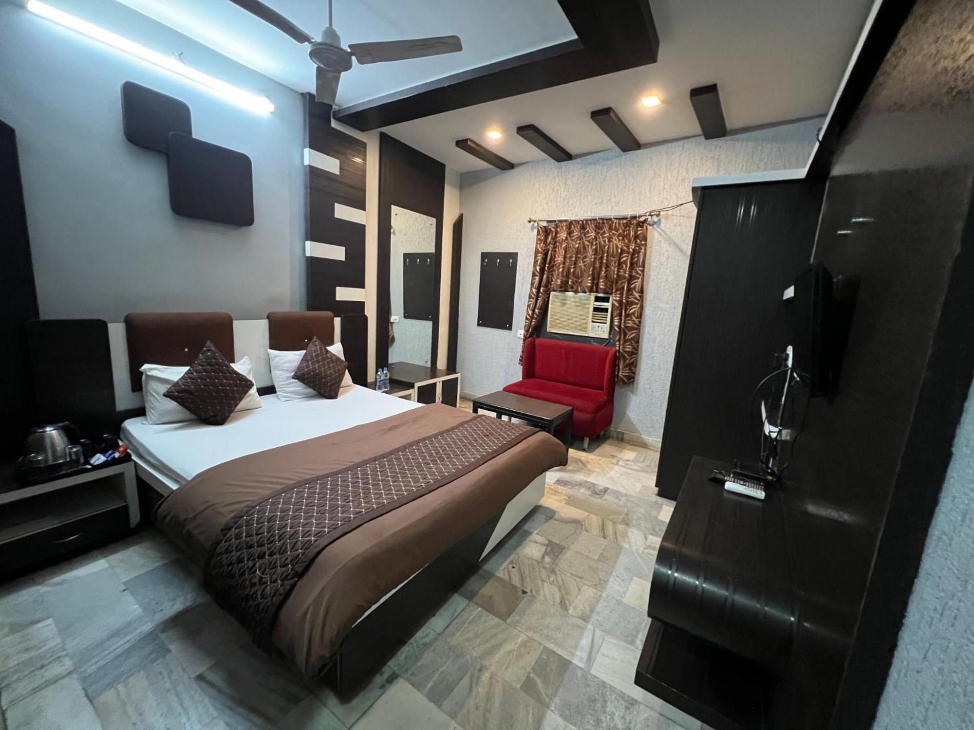 Hotel Sabera Siliguri Esterno foto