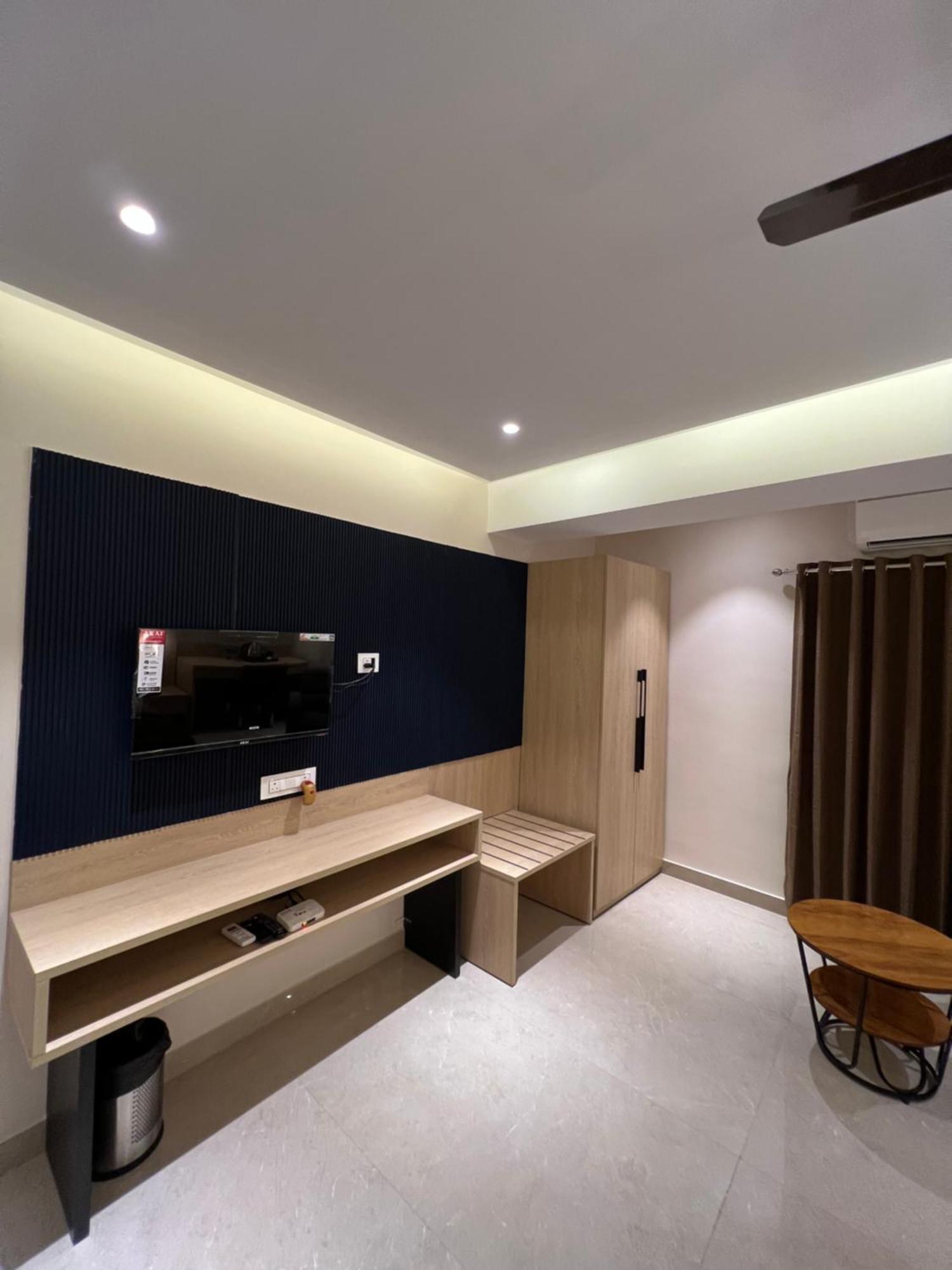 Hotel Sabera Siliguri Esterno foto