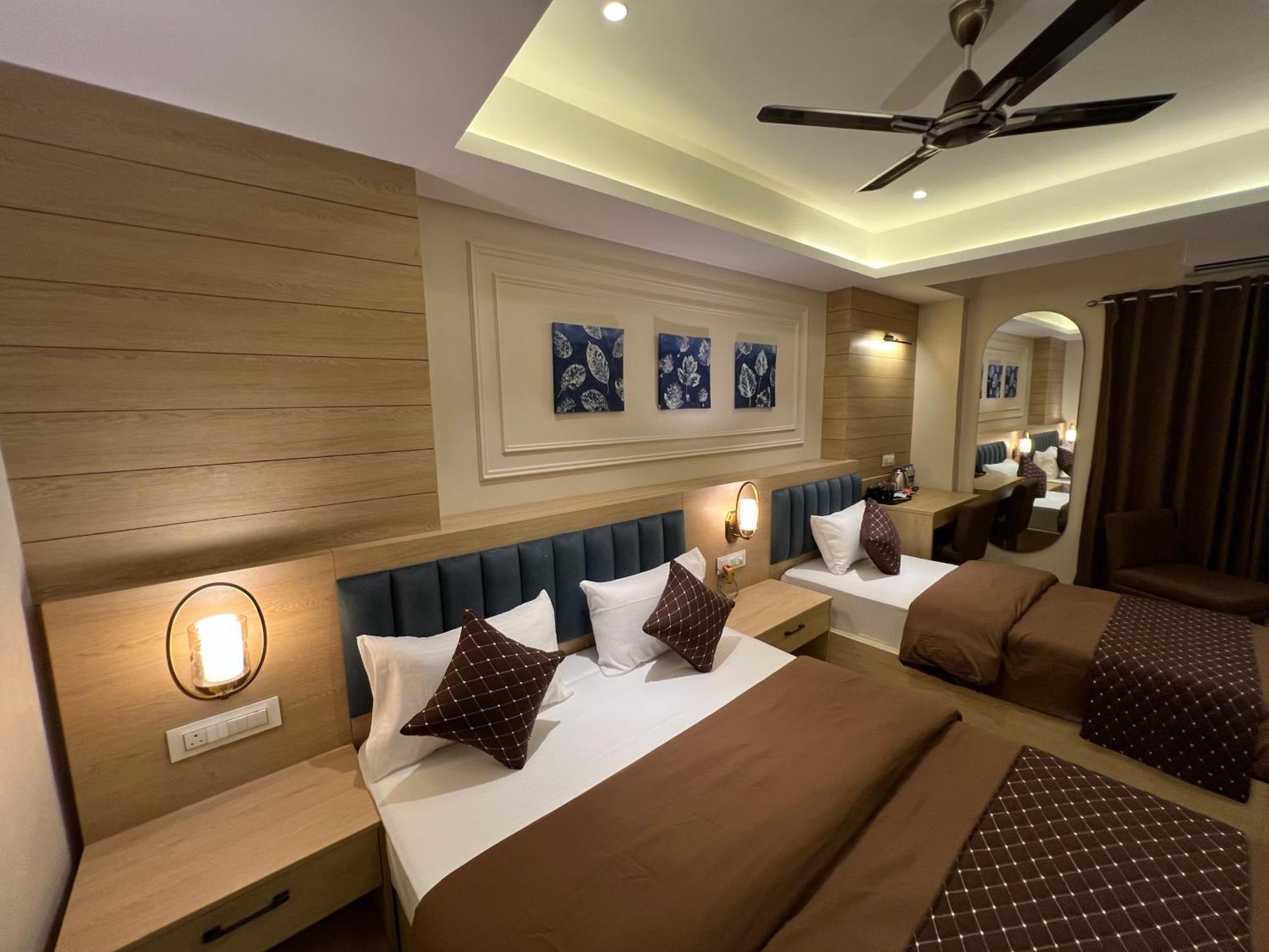 Hotel Sabera Siliguri Esterno foto