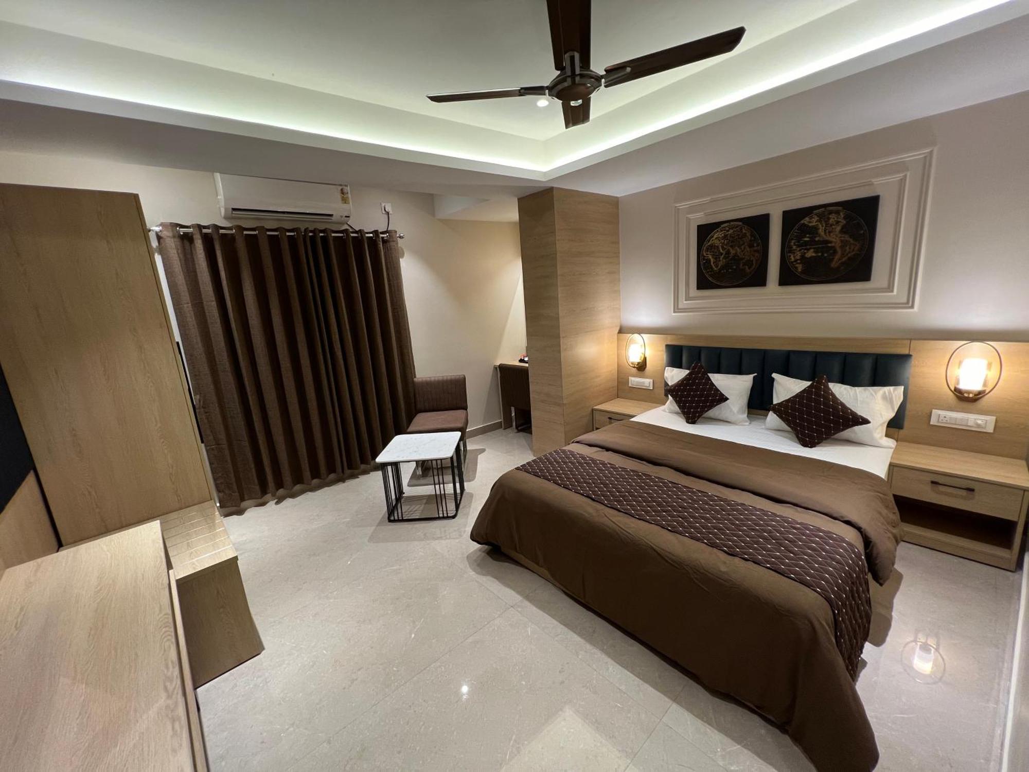 Hotel Sabera Siliguri Esterno foto