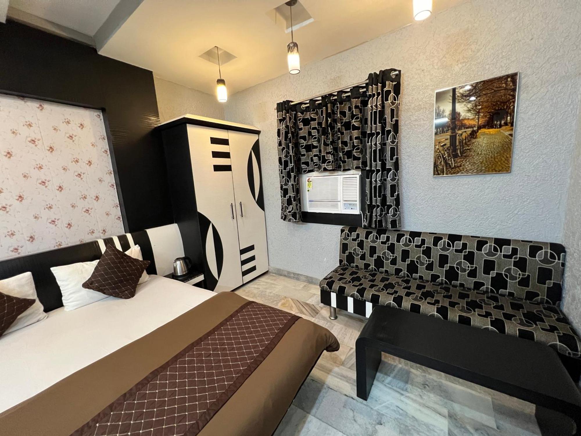 Hotel Sabera Siliguri Esterno foto